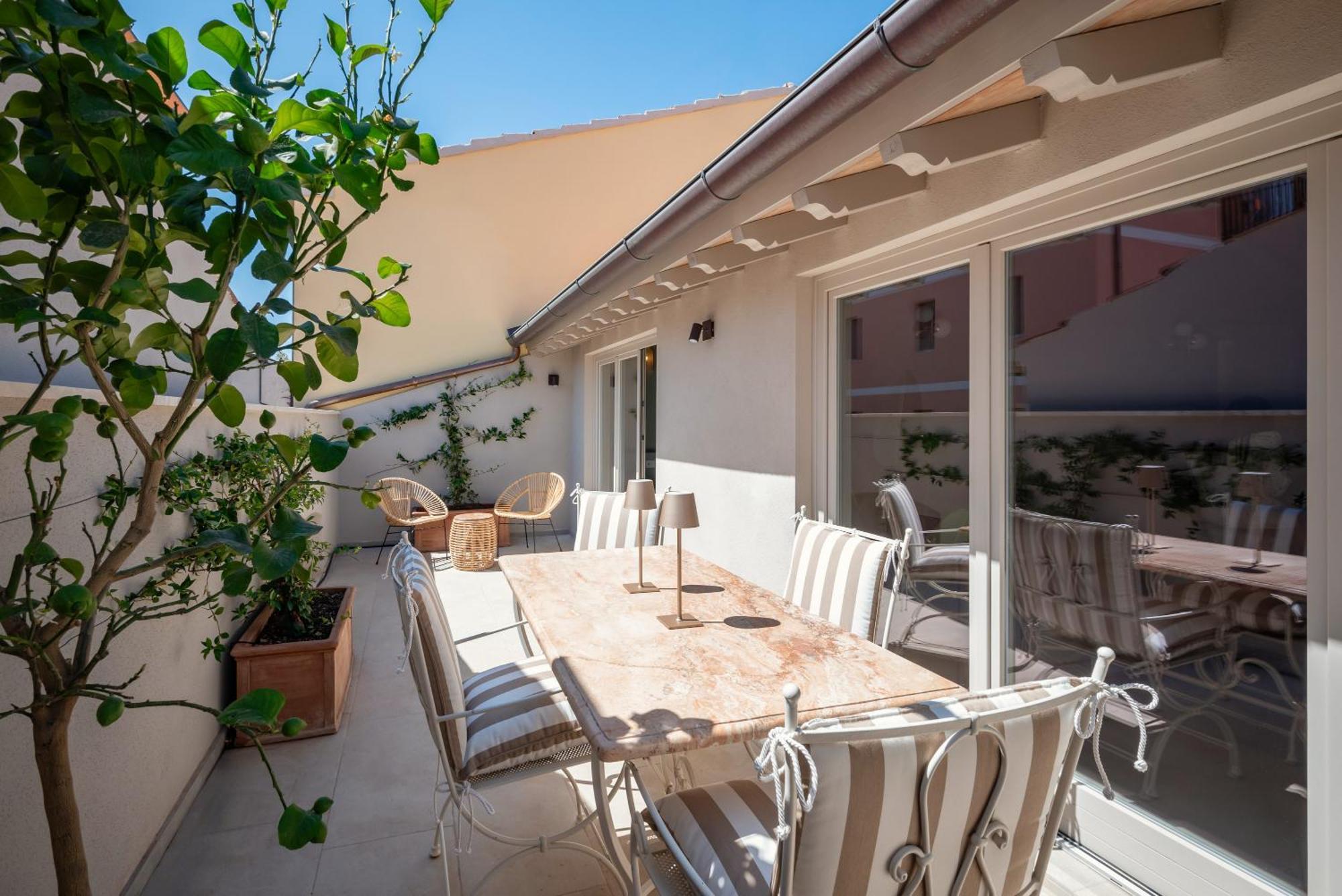 Palazzo Degli Archi Apartment San Vincenzo Exterior photo