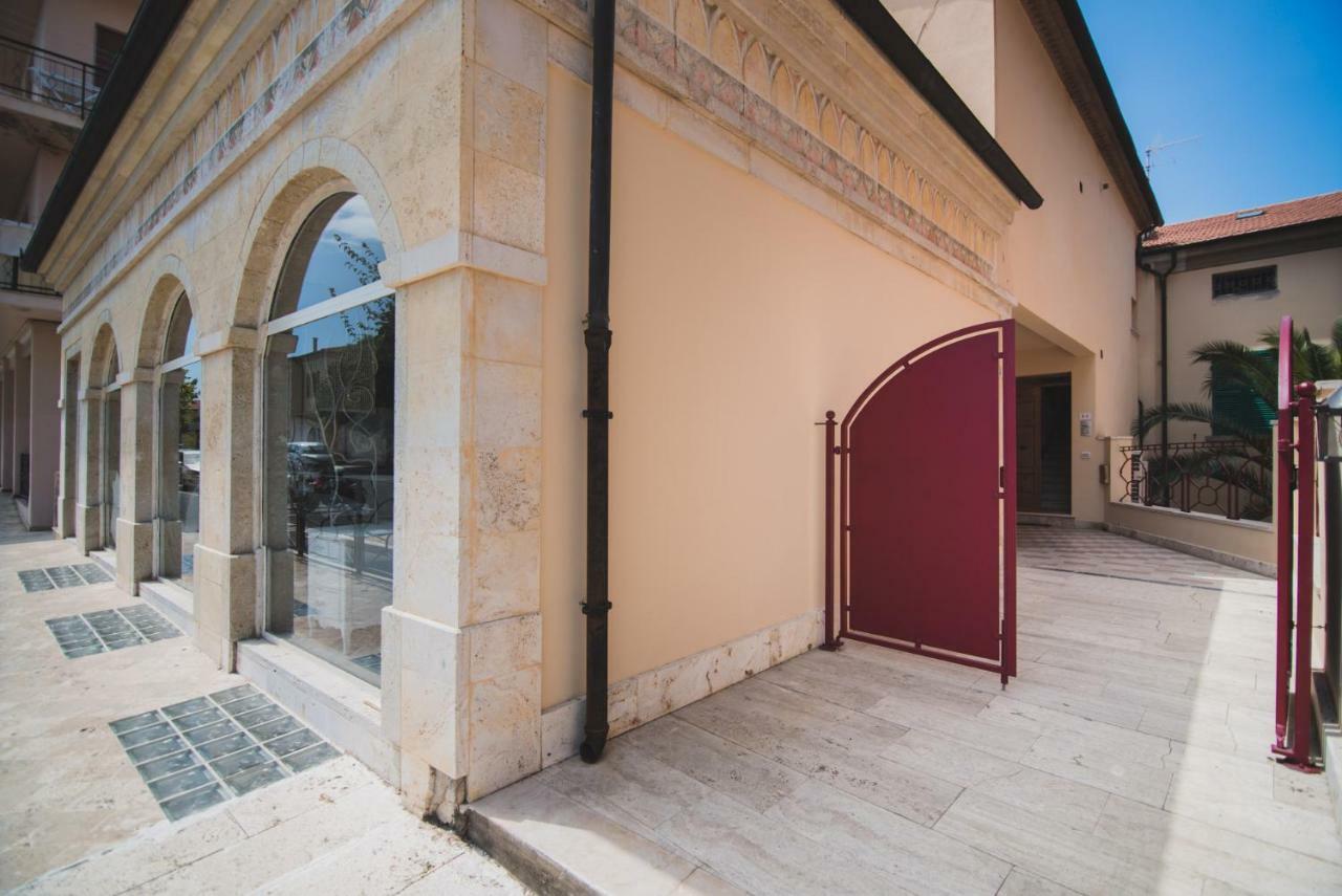 Palazzo Degli Archi Apartment San Vincenzo Exterior photo